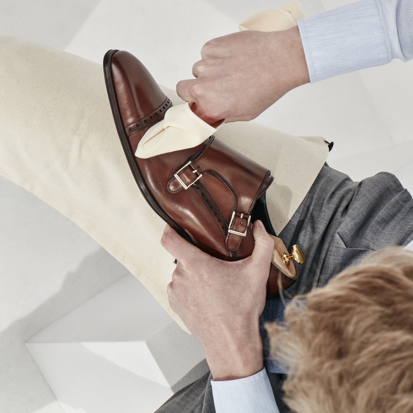 how-to-spit-shine-your-shoes-working-style-suits-workwear-luxury