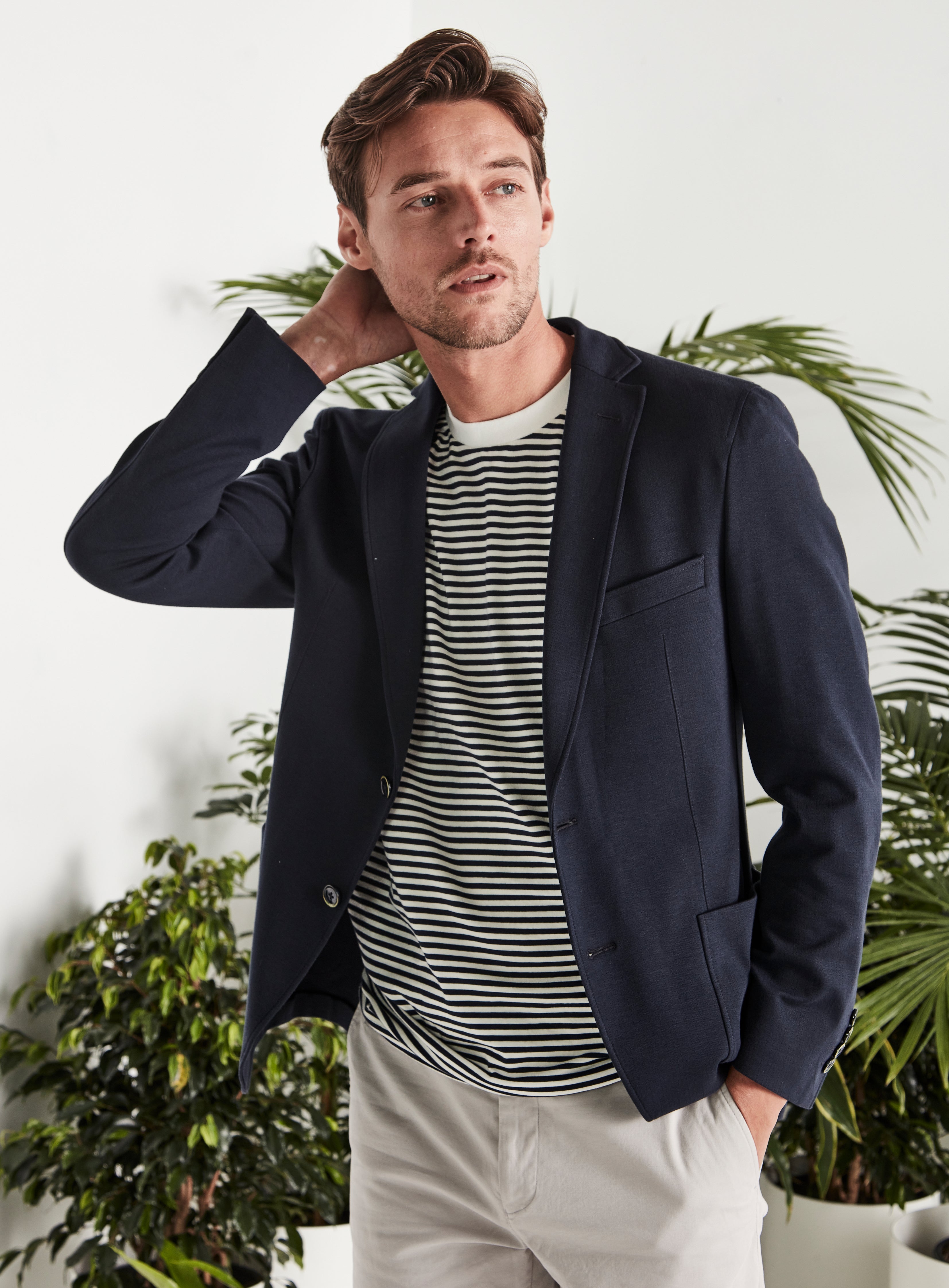 Navy blue blazer on sale with white t shirt