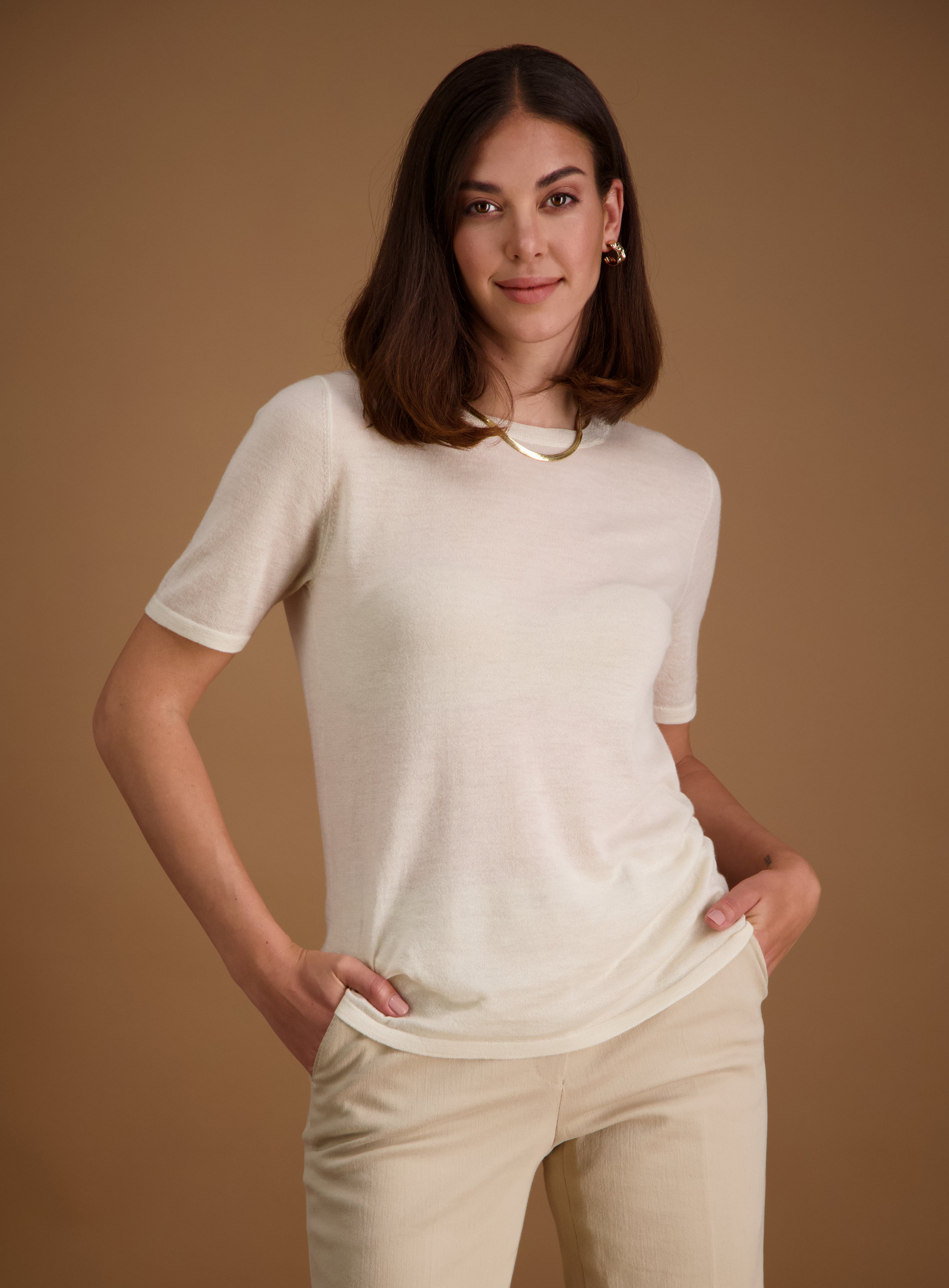 White t clearance cashmere